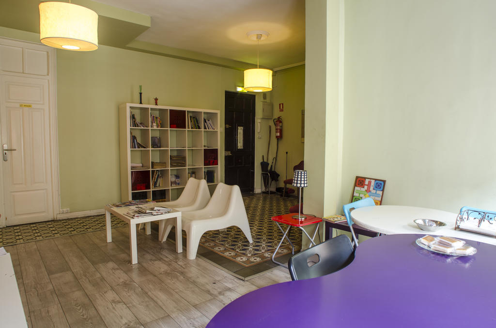 Pension Blanca B&B Леон Экстерьер фото