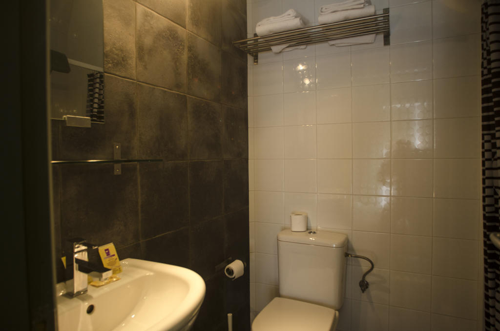 Pension Blanca B&B Леон Номер фото